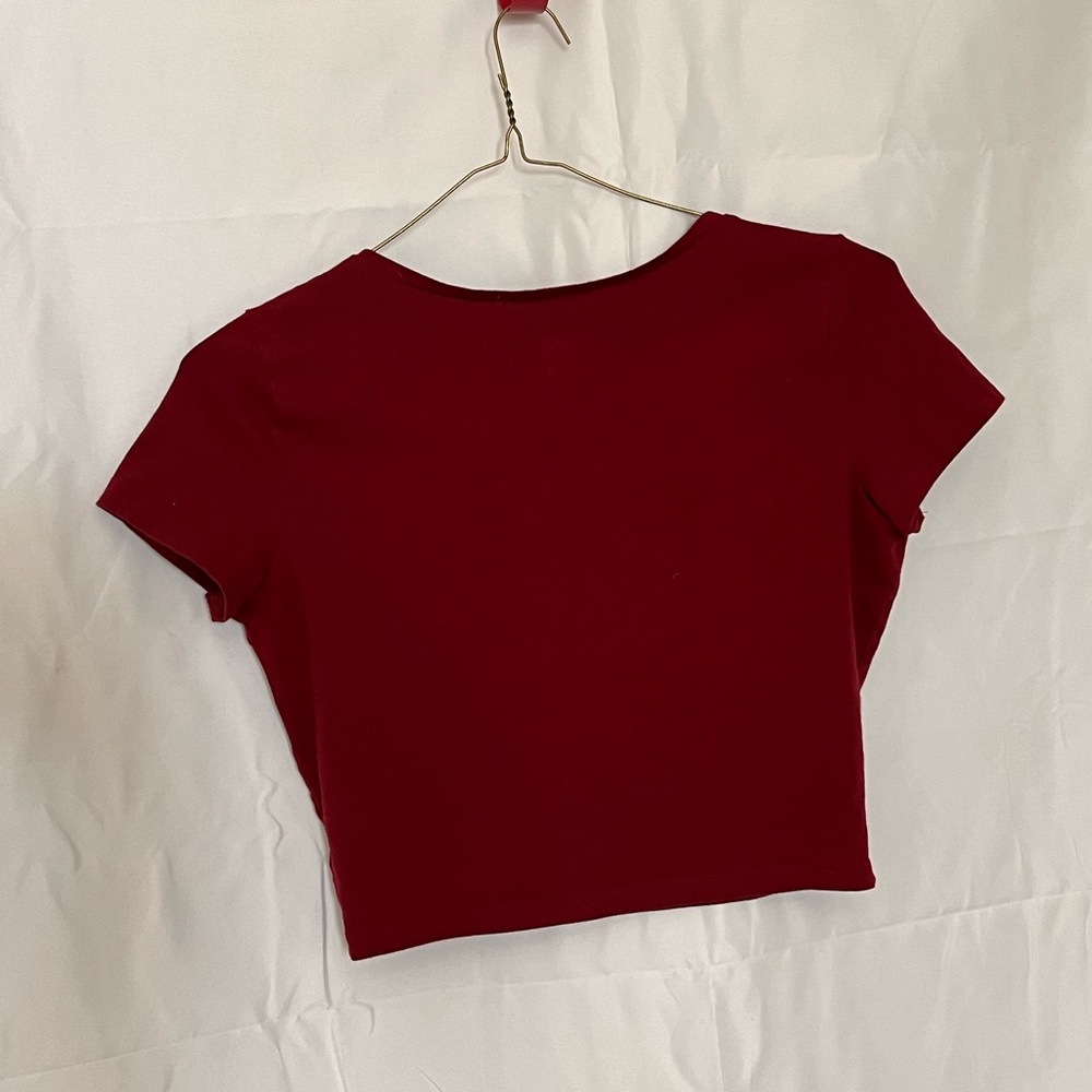 Wild Fable Burgundy V-Neck Crop Top EUC soft and comfortable - Picture 5 of 5